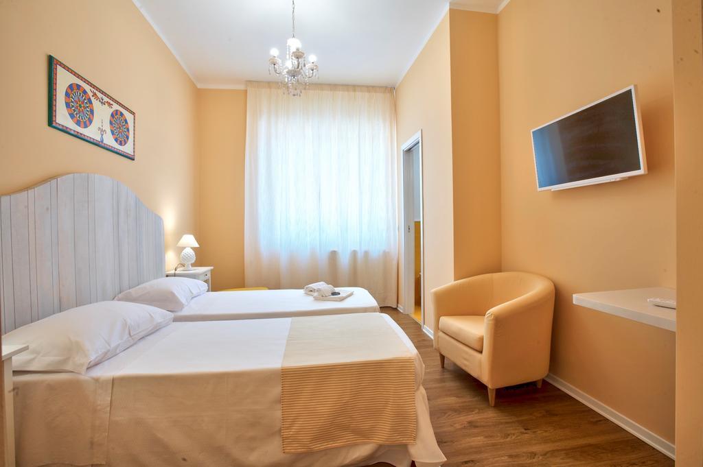 B&B Del Corso Capo dʼOrlando Habitación foto